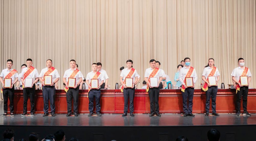 888腾博会-诚信为本,专业效劳